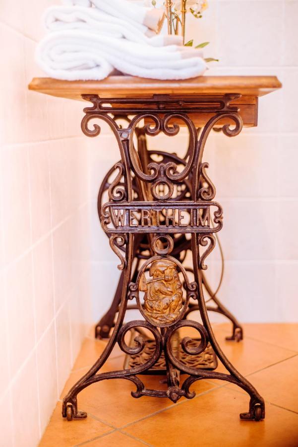 Casa Ferrero Apartment Alba  Bagian luar foto